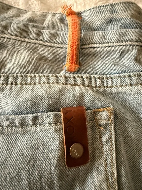 Roxy Denim Cutoff Cuffs Distressed Shorts 29 - Picture 7 of 8